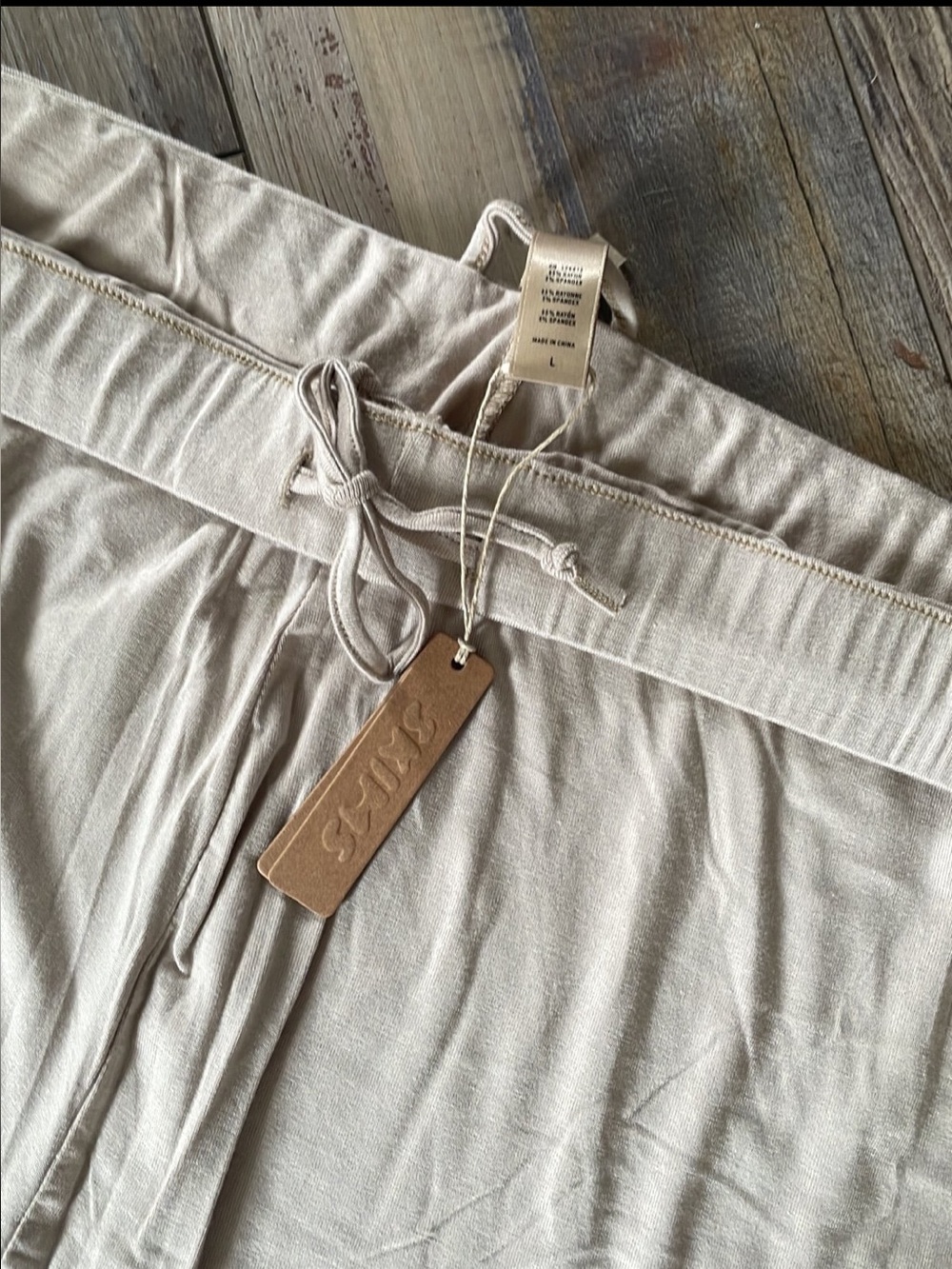 🟤 SKIMS Sleep Straight/Wide-Leg Drawstring Pants in Taupe/Tan Size Large L NWT 🟫 - Picture 8 of 14